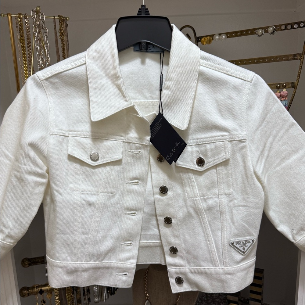 Pr a da look White Cropped Denim Jacket